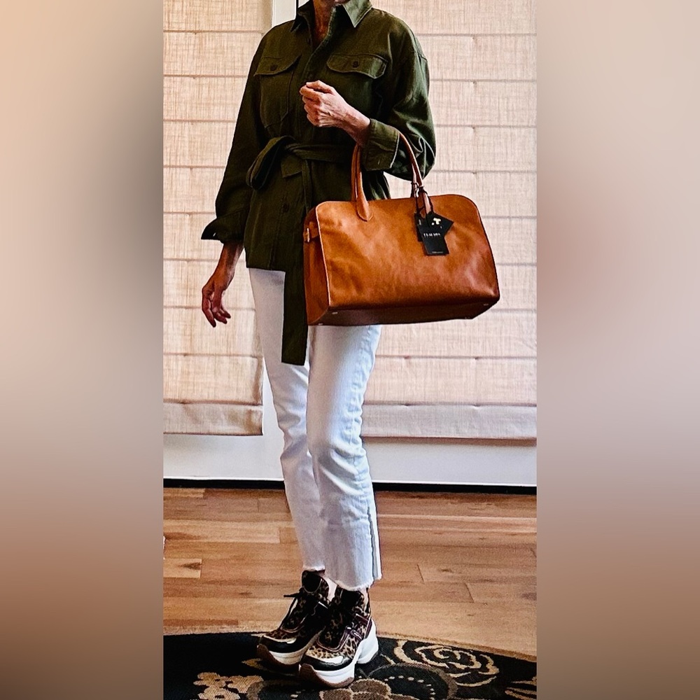 Viral quiet luxury bag, NWT.